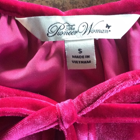 Pioneer Woman Peasant Top Size S&L - Picture 8 of 10